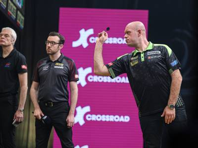 ET13-Evening-Van-Gerwen-Heta-13